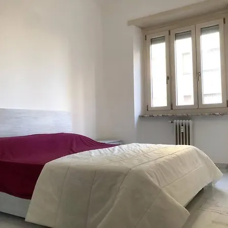 Casa Martina Pronta Per Te, Con Due Stanze Da Letto! Apartment *